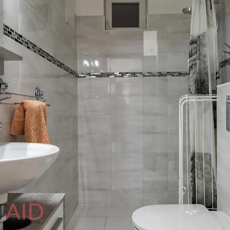 B17 - Hostaid Apartamento Budapest
